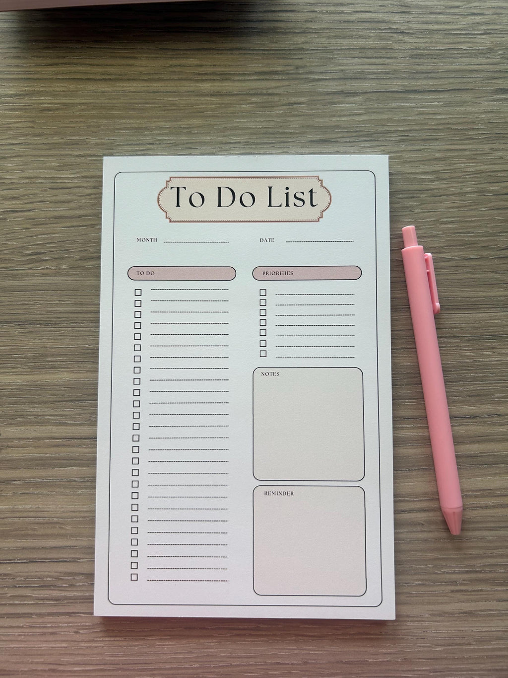A5 To Do List Notepad: Daily Task Planner with Priorities
